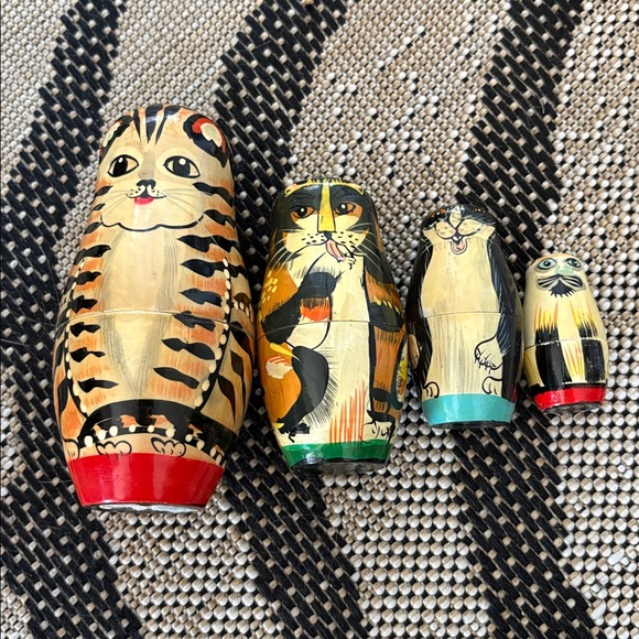 True Vintage Authentic Models Holland Wood Cat Nesting “Dolls” - Picture 6 of 11